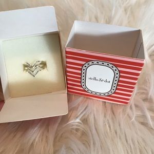 Stella & Dot. Pave Chevron Ring. Silver.